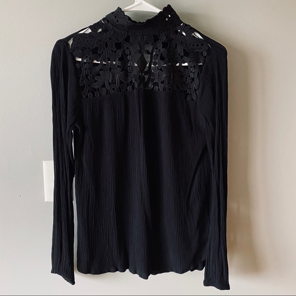 Who What Wear eyelet black blouse